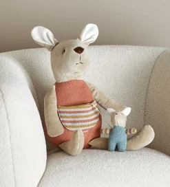 Stofdukke - 33 cm - Clover - Brun><noscript><img width=