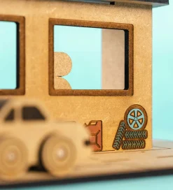 Kreasæt - Town - Træ - Tankstation - 28 Dele><noscript><img width=