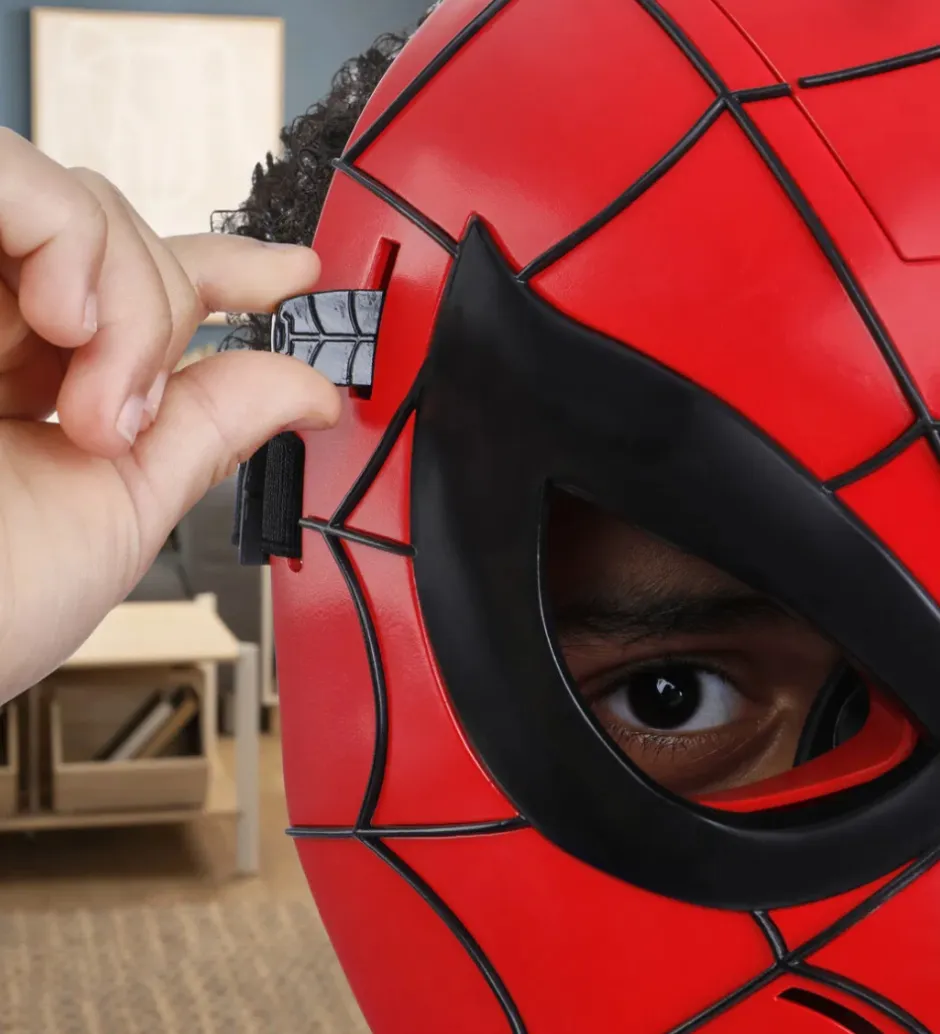 Spider-Man Mask - Glow FX>Hasbro Online