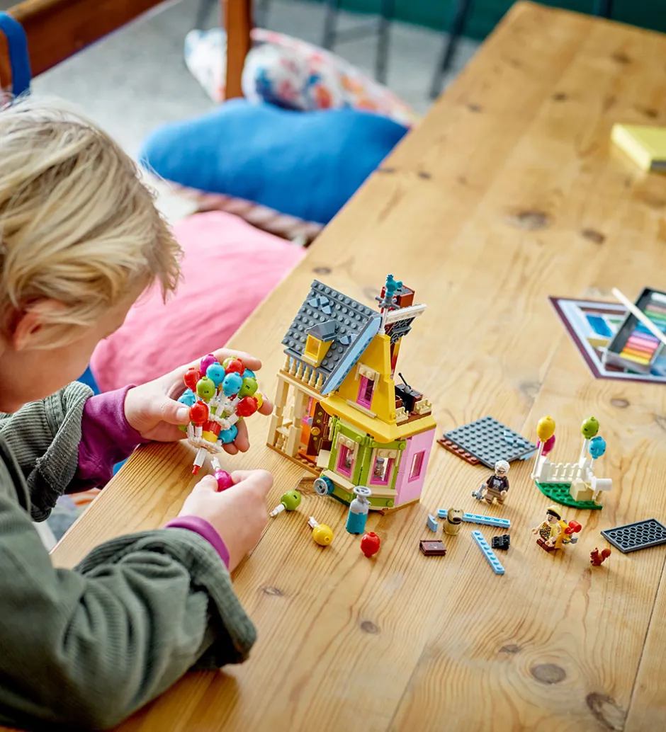 Disney - Huset fra "Op" 43217 - 598 Dele>LEGO® Outlet