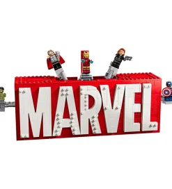 Marvel - MARVEL-logo Og Minifigurer 76313 - 931 Dele>LEGO® Clearance