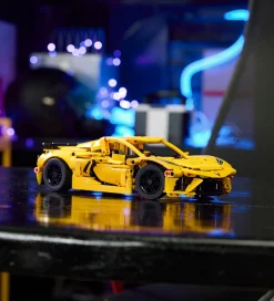 Technic - Chevrolet Corvette Stingray 42205 - 732 Dele><noscript><img width=