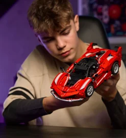 Technic - Ferrari FXX K 42212 - 897 Dele><noscript><img width=
