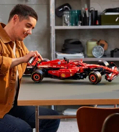 Technic - Ferrari SF-24 42207 - 1361 Dele><noscript><img width=