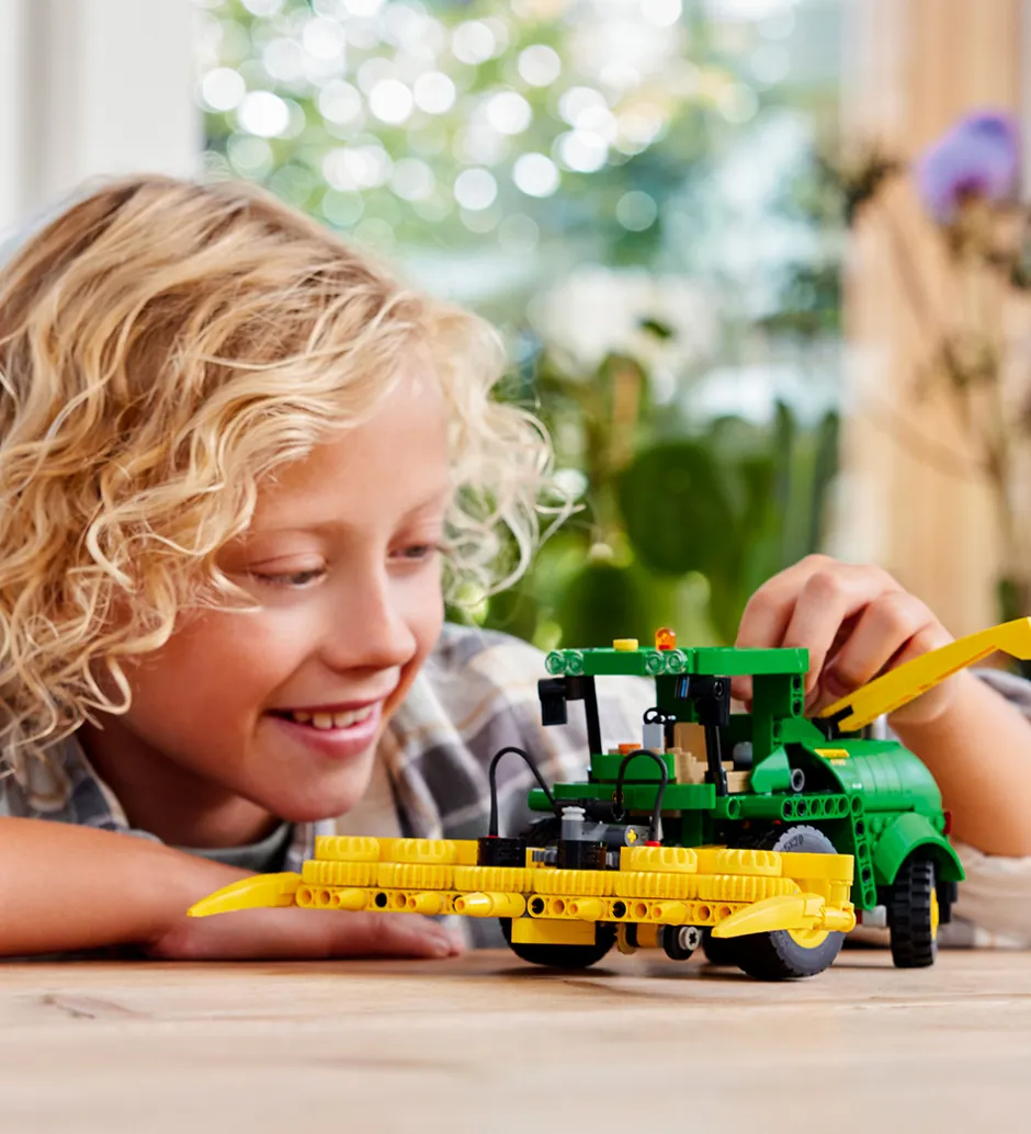 Technic - John Deere 9700 Forage Harve... 42168 - 559 Dele>LEGO® Online