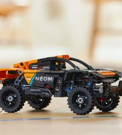Technic - NEOM McLaren Extreme E-Racerbil 42166 - 252 Dele><noscript><img width=